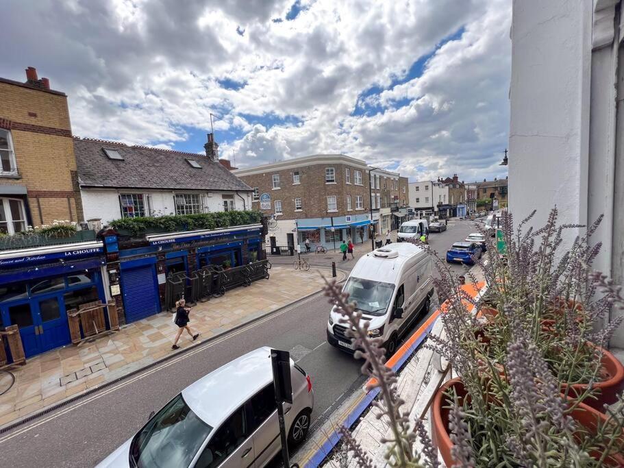 Bijou Flat On Broadway Market Londra Esterno foto
